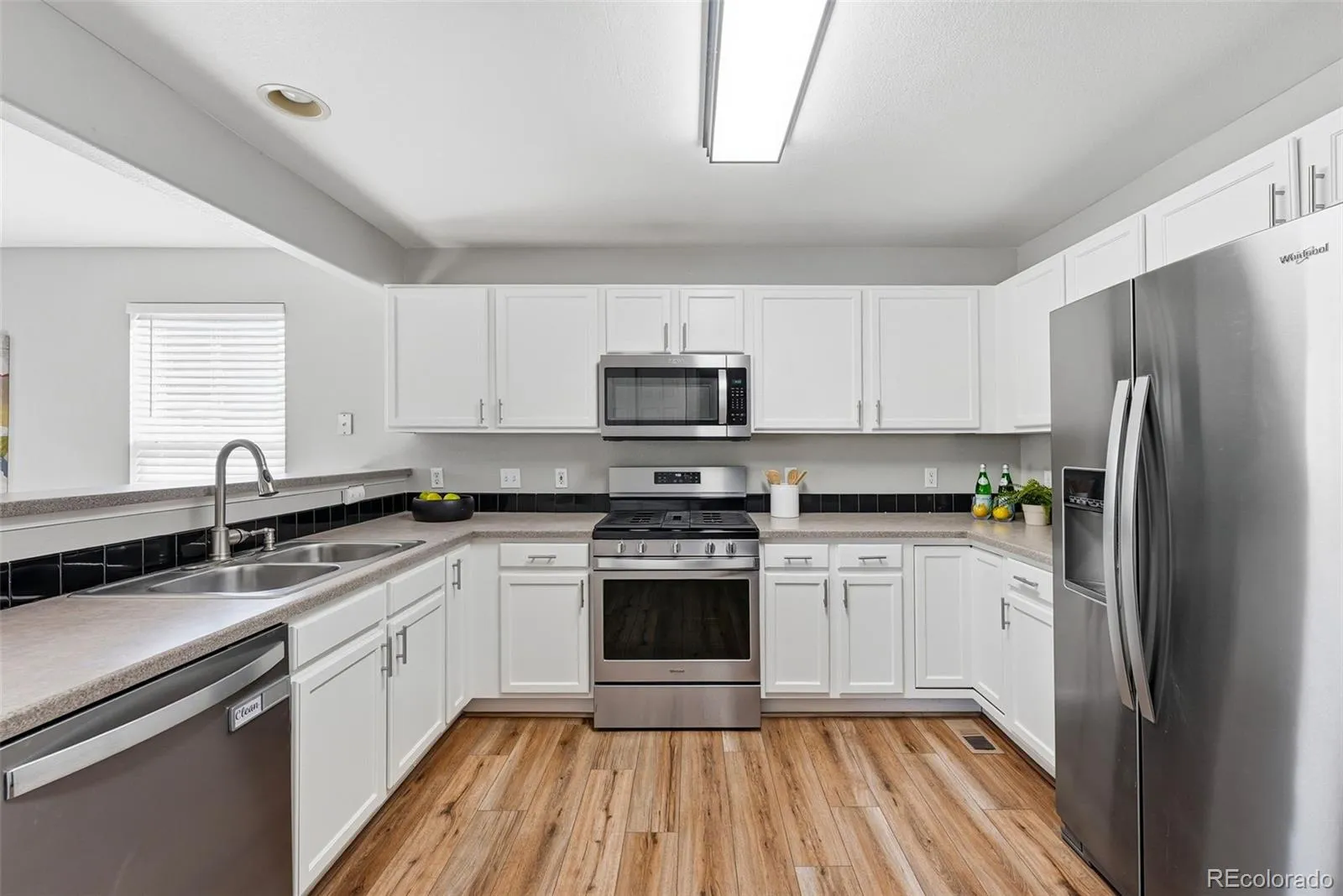 22150 E Milan Place Aurora CO 80018 | MLS #REC4396825 05182026224116 1600 12