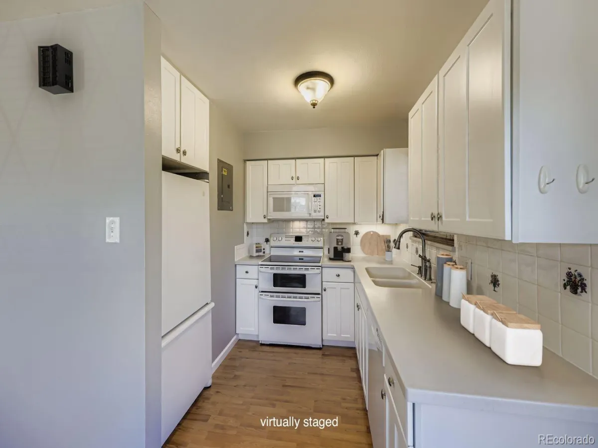 1399 Vance Street Lakewood CO 80214 MLS #REC4397103 05102026142056 1200 4