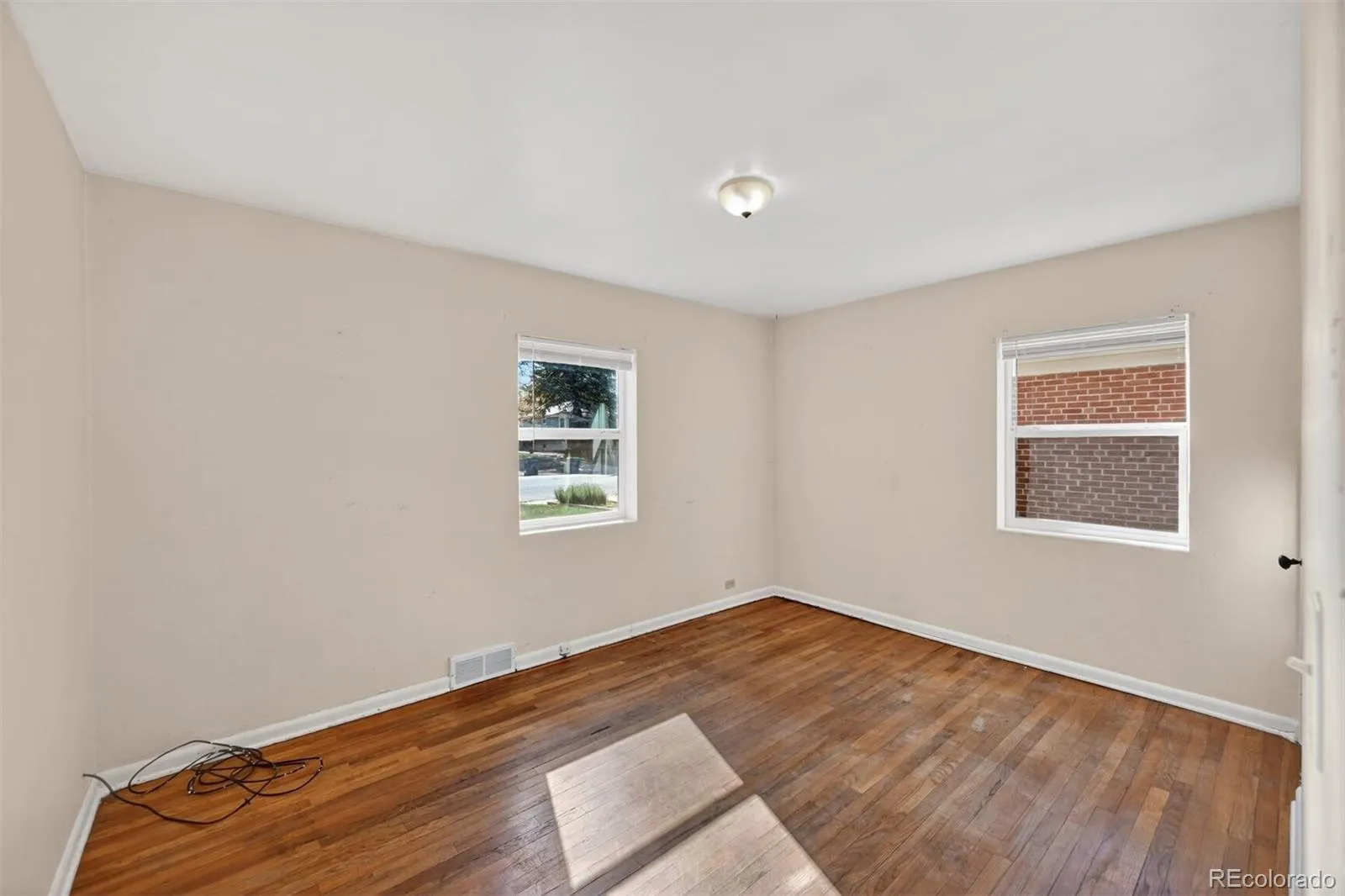 3051 S Downing Street Englewood CO 80113 | MLS #REC4399691 04162026233958 1600 3