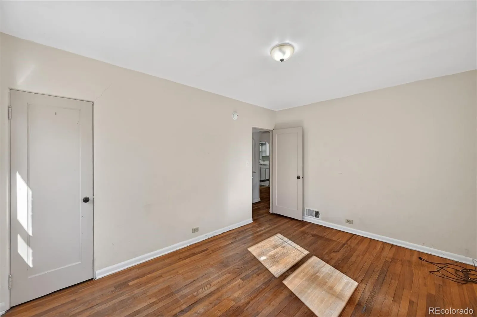 3051 S Downing Street Englewood CO 80113 | MLS #REC4399691 04162026233958 1600 4