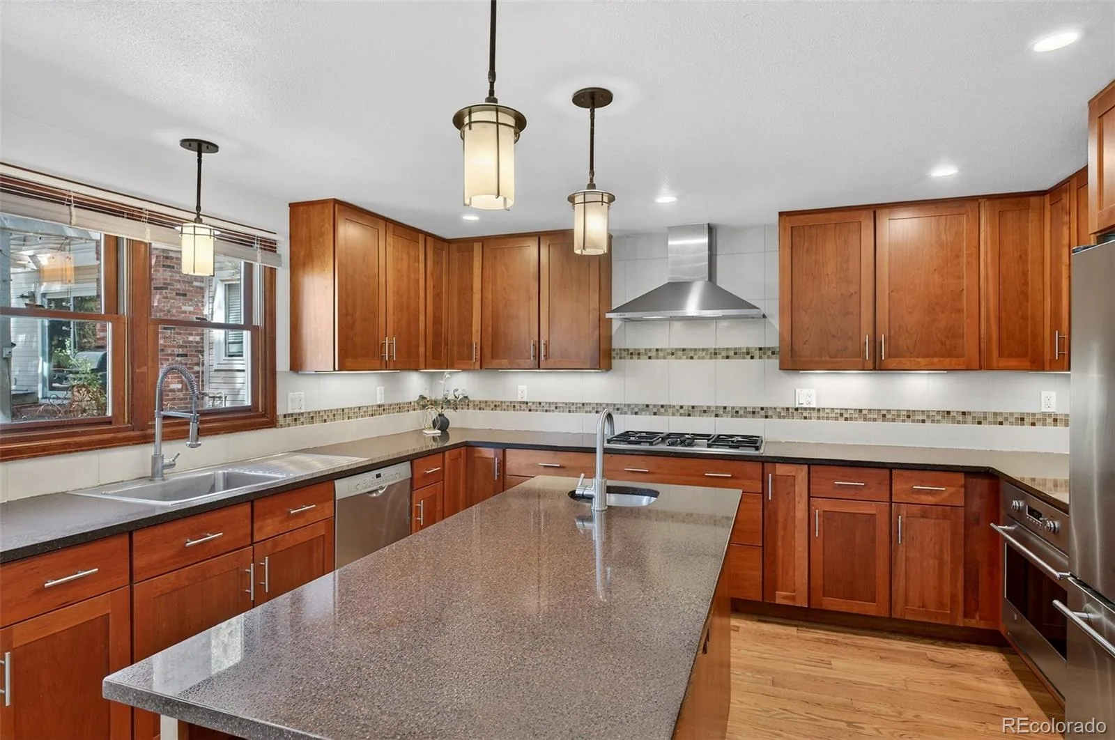 4 Oakmont Lane Littleton CO 80127 | MLS #REC4401645 08202026172441 1600 19