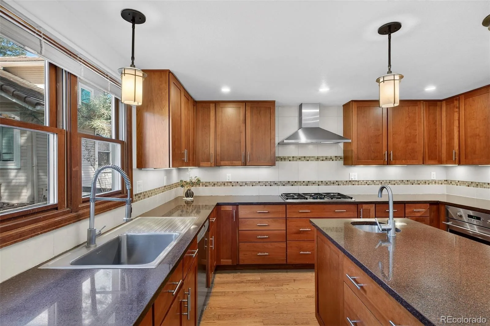 4 Oakmont Lane Littleton CO 80127 | MLS #REC4401645 08202026172441 1600 20