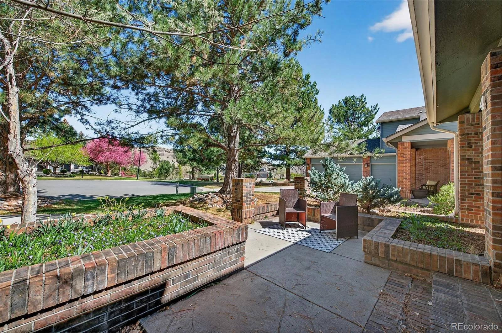 4 Oakmont Lane Littleton CO 80127 | MLS #REC4401645 08202026172441 1600 3