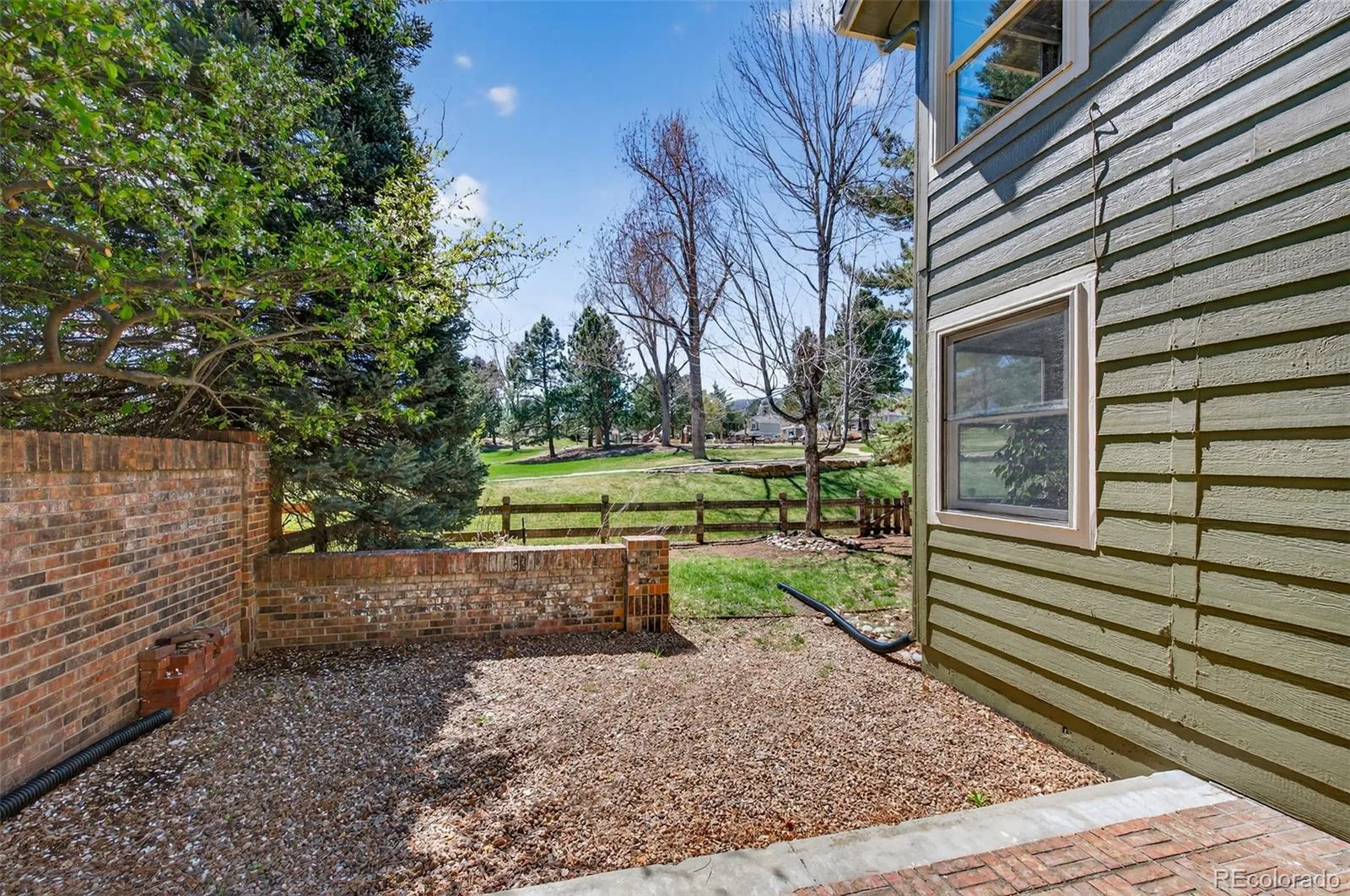 4 Oakmont Lane Littleton CO 80127 | MLS #REC4401645 08202026172441 1600 40