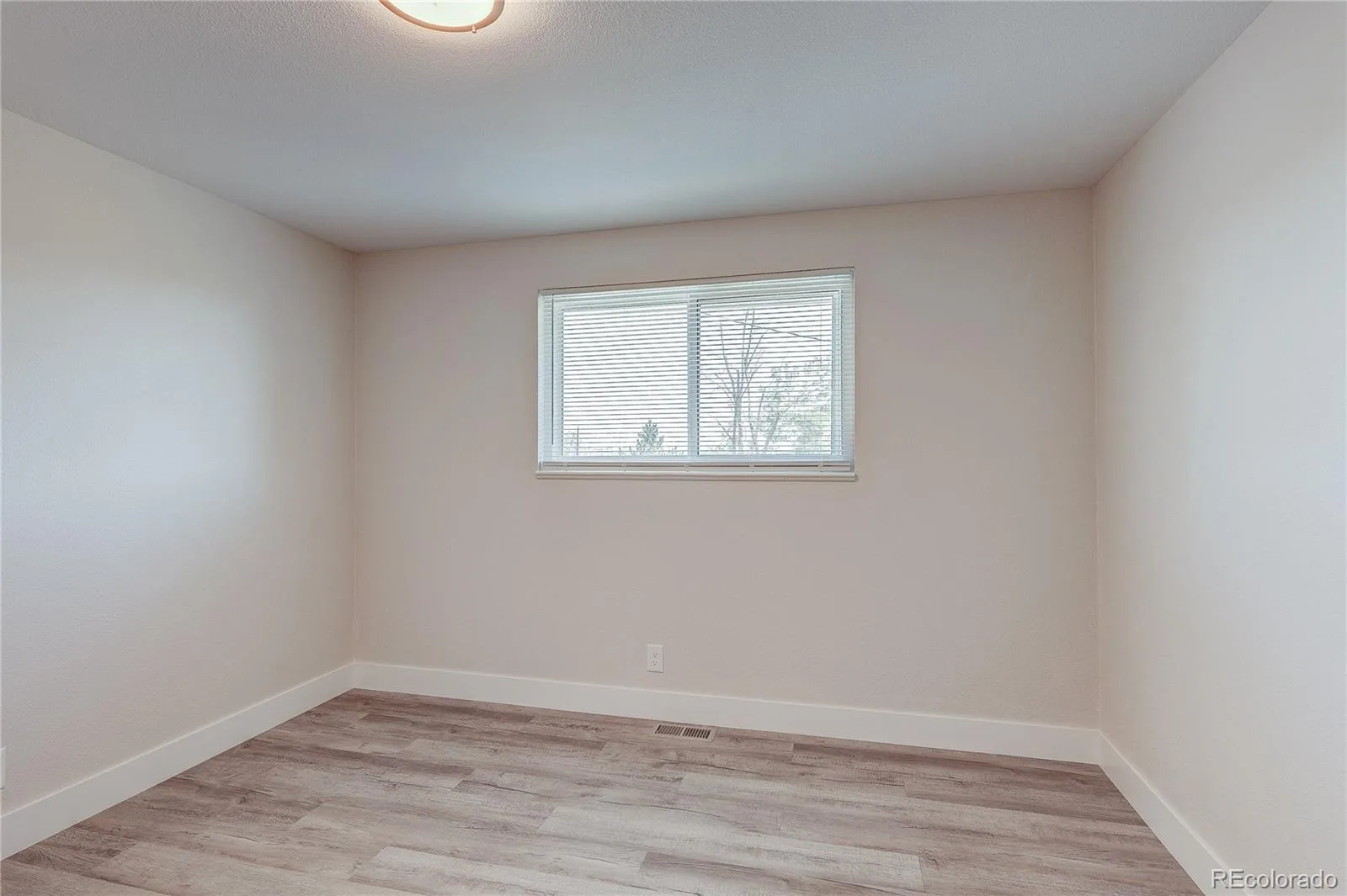3100 S Dale Court Englewood CO 80110 MLS #REC4402304 06172026234023 1600 18