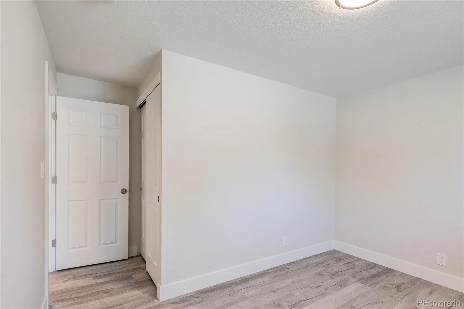 3100 S Dale Court Englewood CO 80110 MLS #REC4402304 06172026234023 1600 24