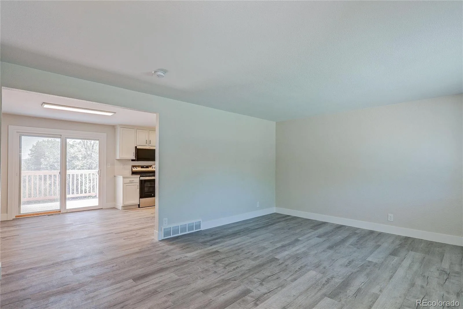 3100 S Dale Court Englewood CO 80110 MLS #REC4402304 06172026234023 1600 6