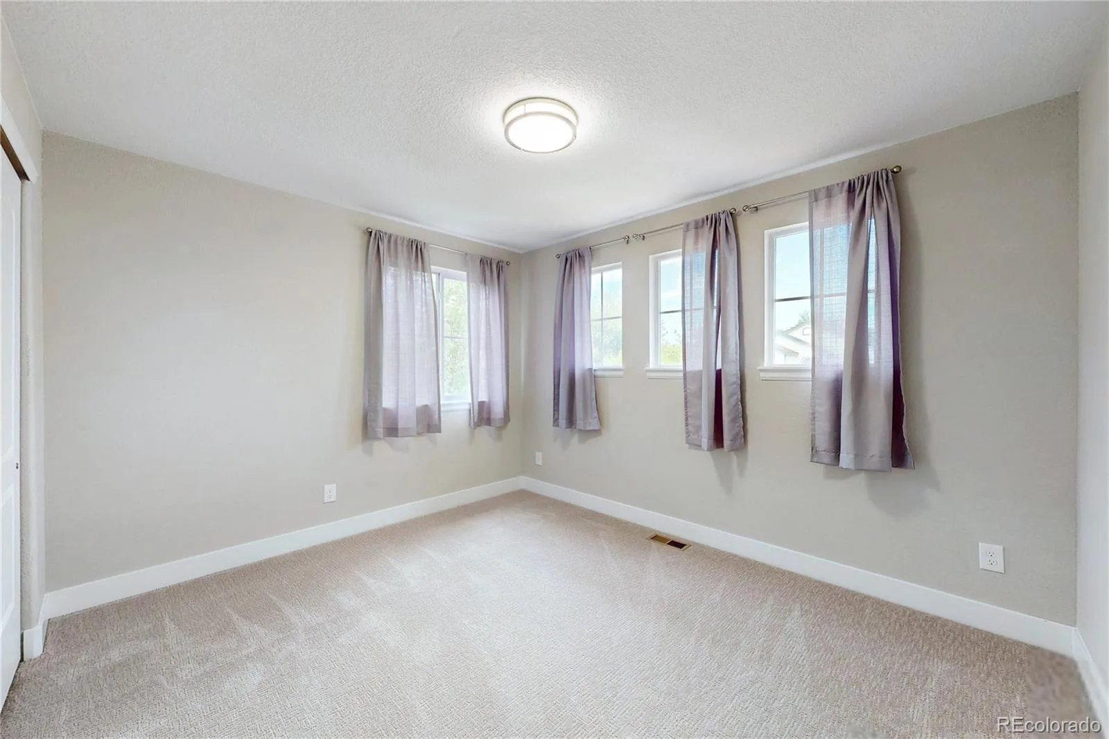 4760 W 127th Place Broomfield CO 80020 | MLS #REC4402325 08212026024834 1600 34