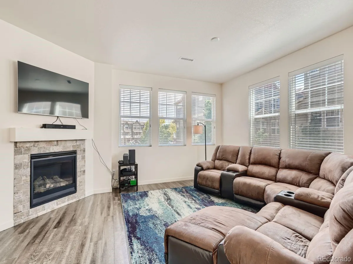 12901 King Street Broomfield CO 80020 | MLS #REC4404655 07252026172406 1200 10