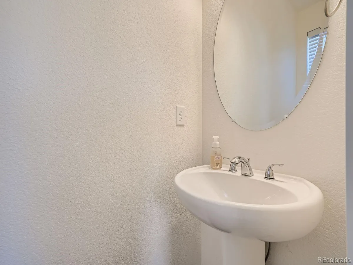 12901 King Street Broomfield CO 80020 | MLS #REC4404655 07252026172406 1200 18