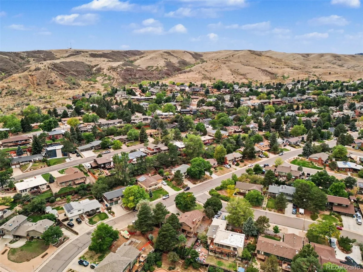 590 S Coors Court Denver CO 80228 | MLS #REC4405105 09242026084103 1200 39