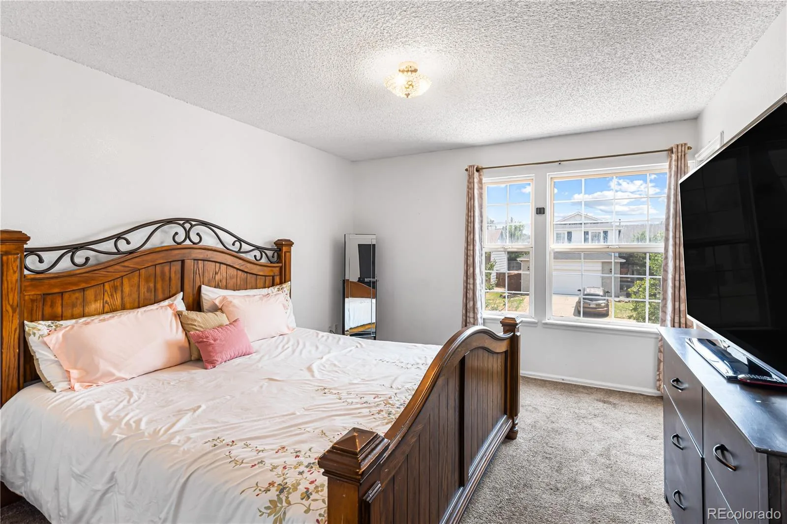 14425 E 50th Avenue Denver CO 80239 | MLS #REC4409628 08052026174832 1600 12