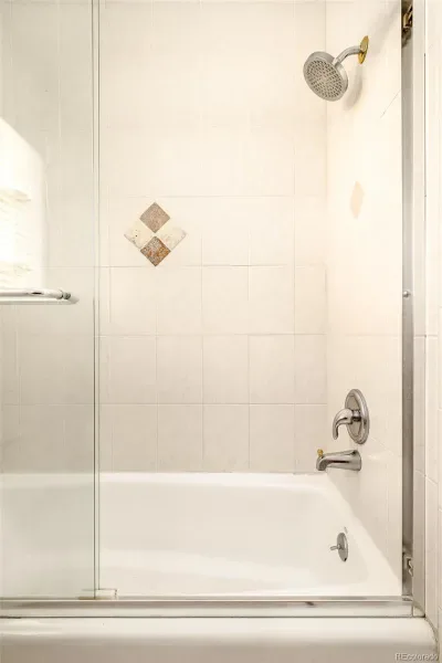 03242026214229 800 25