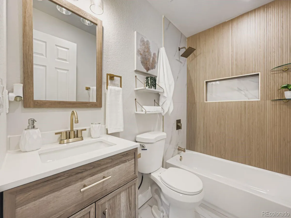 04082026003546 1200 12