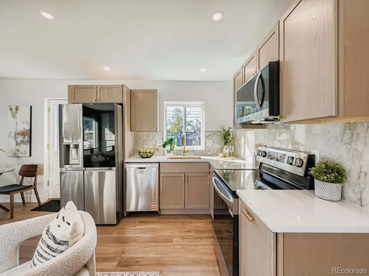 04082026003546 1200 5