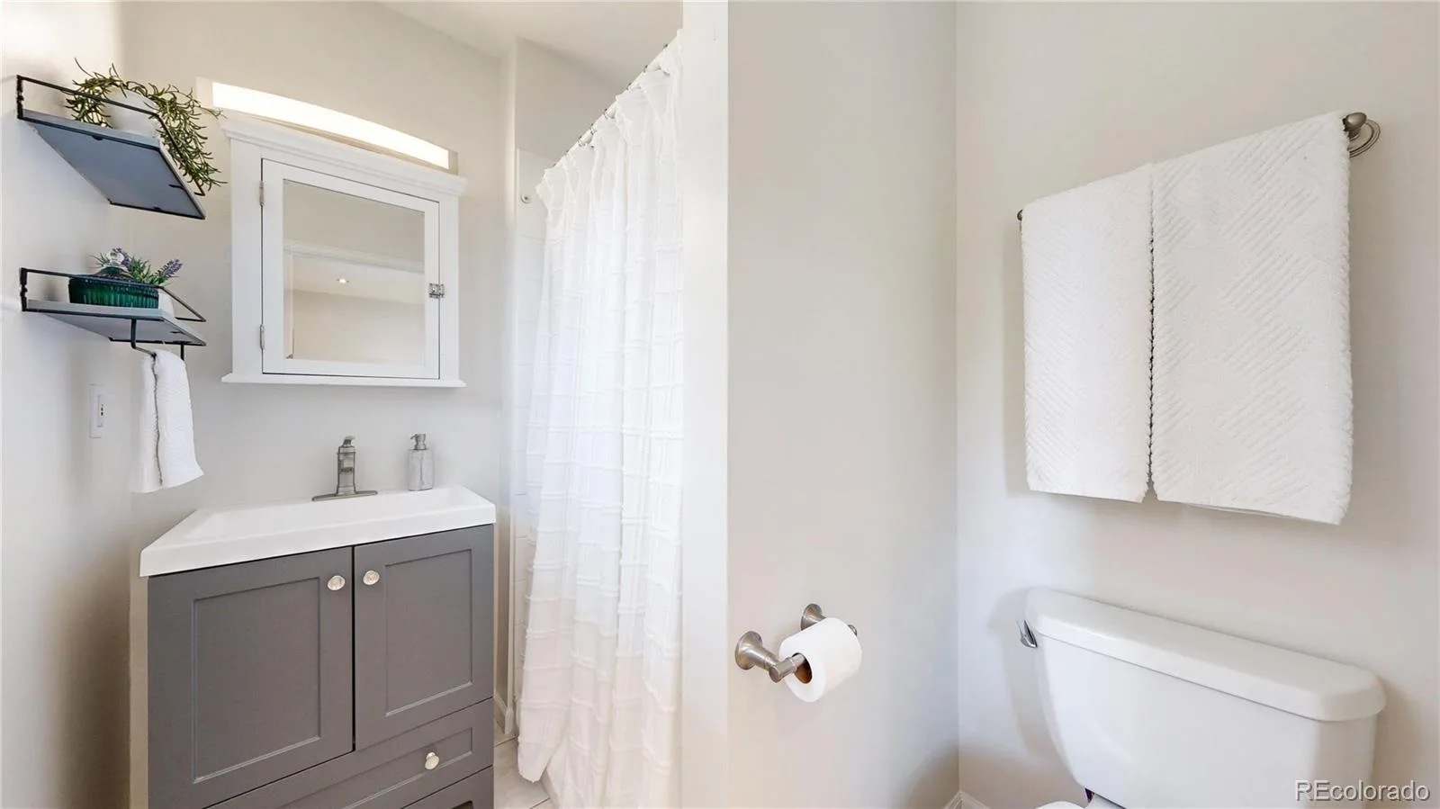 6650 E Harvard Avenue Denver CO 80224 | MLS #REC4420198 07212026203252 1600 12
