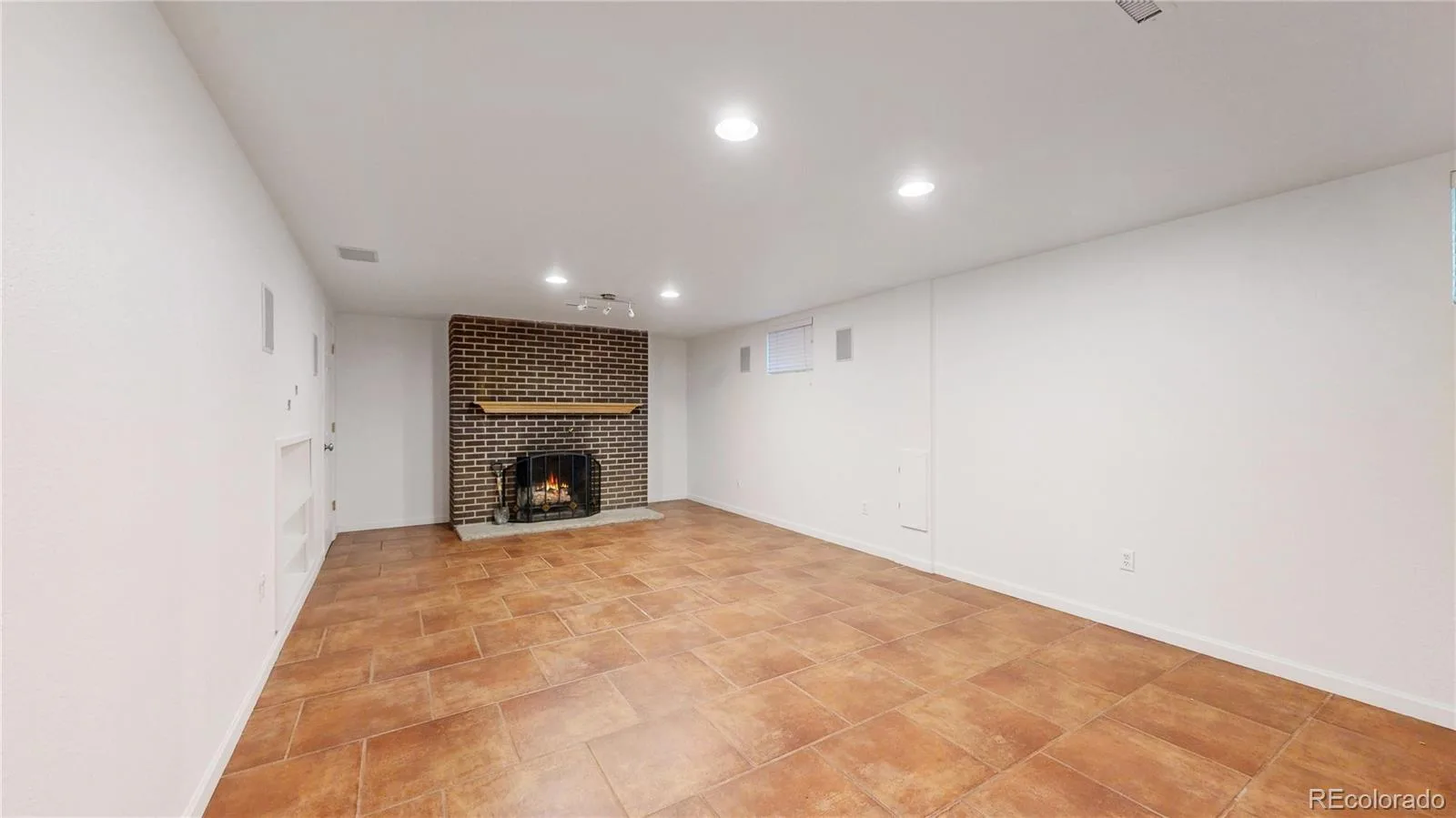 6650 E Harvard Avenue Denver CO 80224 | MLS #REC4420198 07212026203252 1600 18