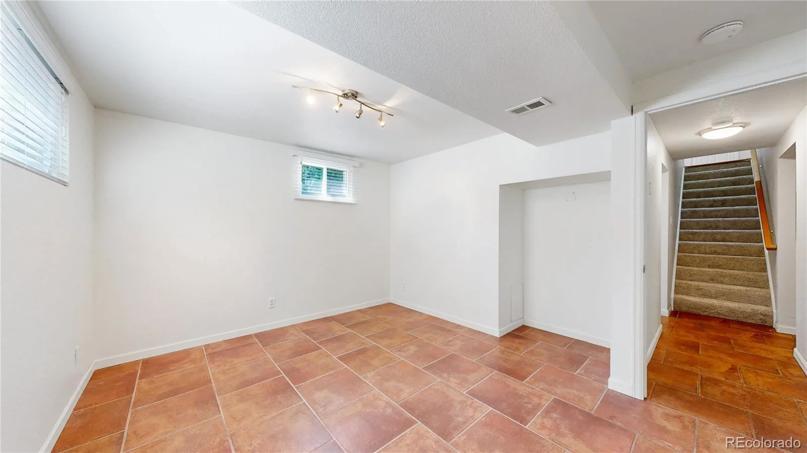 6650 E Harvard Avenue Denver CO 80224 | MLS #REC4420198 07212026203252 1600 22