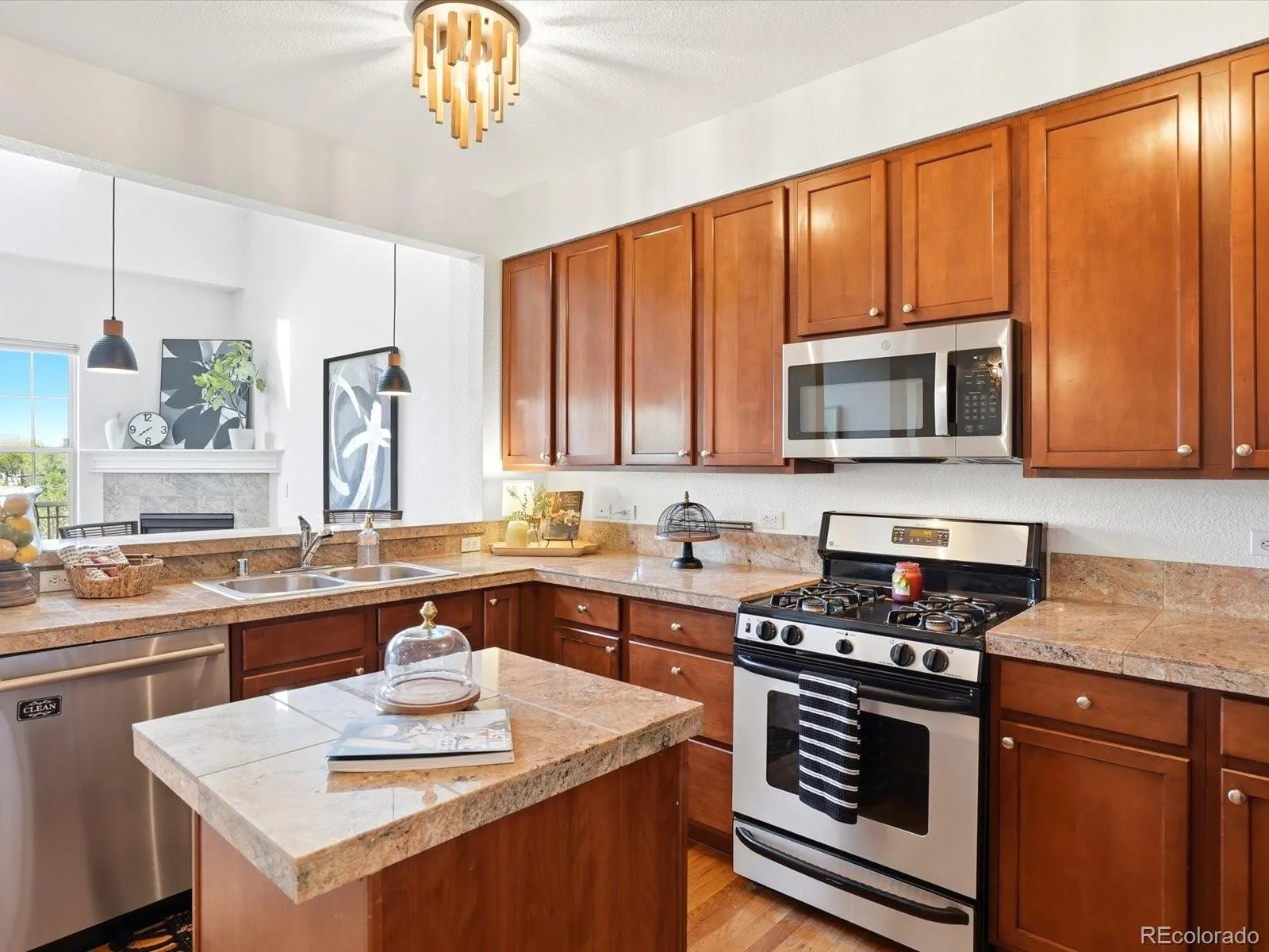 1699 N Downing Street #408 Denver CO 80218 MLS #REC4420237 04232026192824 1600 15