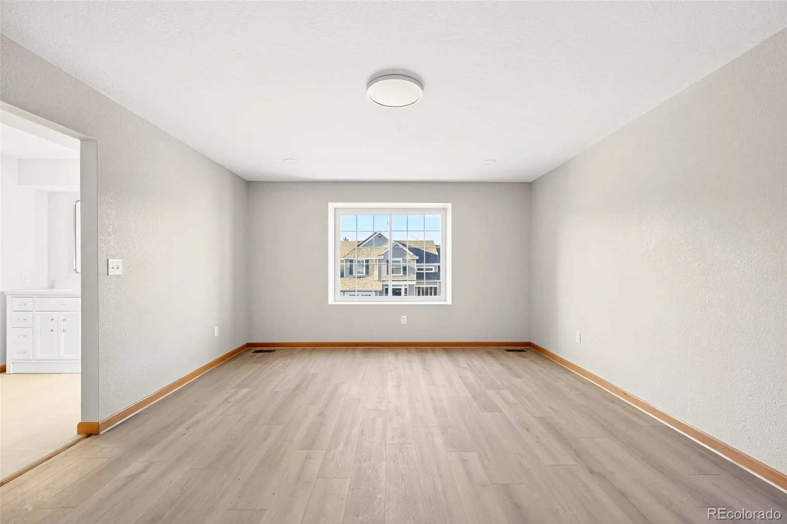 04092026182302 1600 15