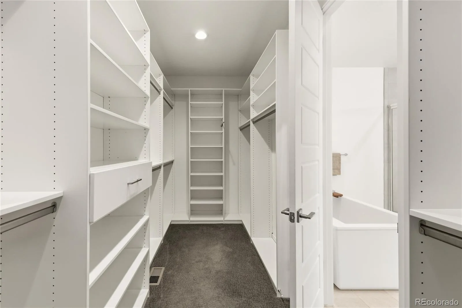 6121 Chester Street Denver CO 80238 | MLS #REC4421217 08012026144825 1600 19