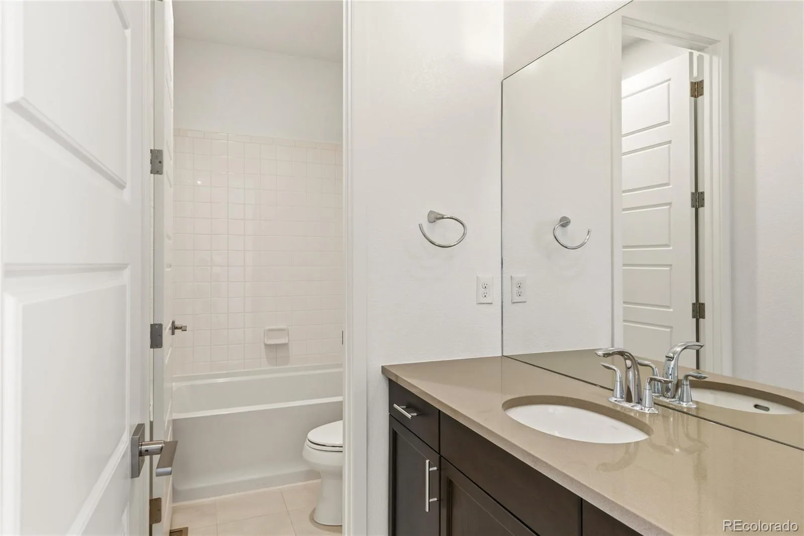 6121 Chester Street Denver CO 80238 | MLS #REC4421217 08012026144825 1600 24