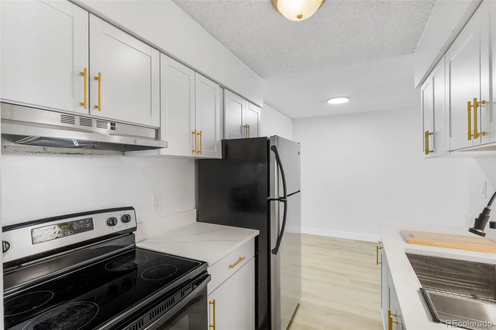 7755 E Quincy Avenue #303A5 Denver CO 80237 MLS #REC4421615 06042026141133 1600 13
