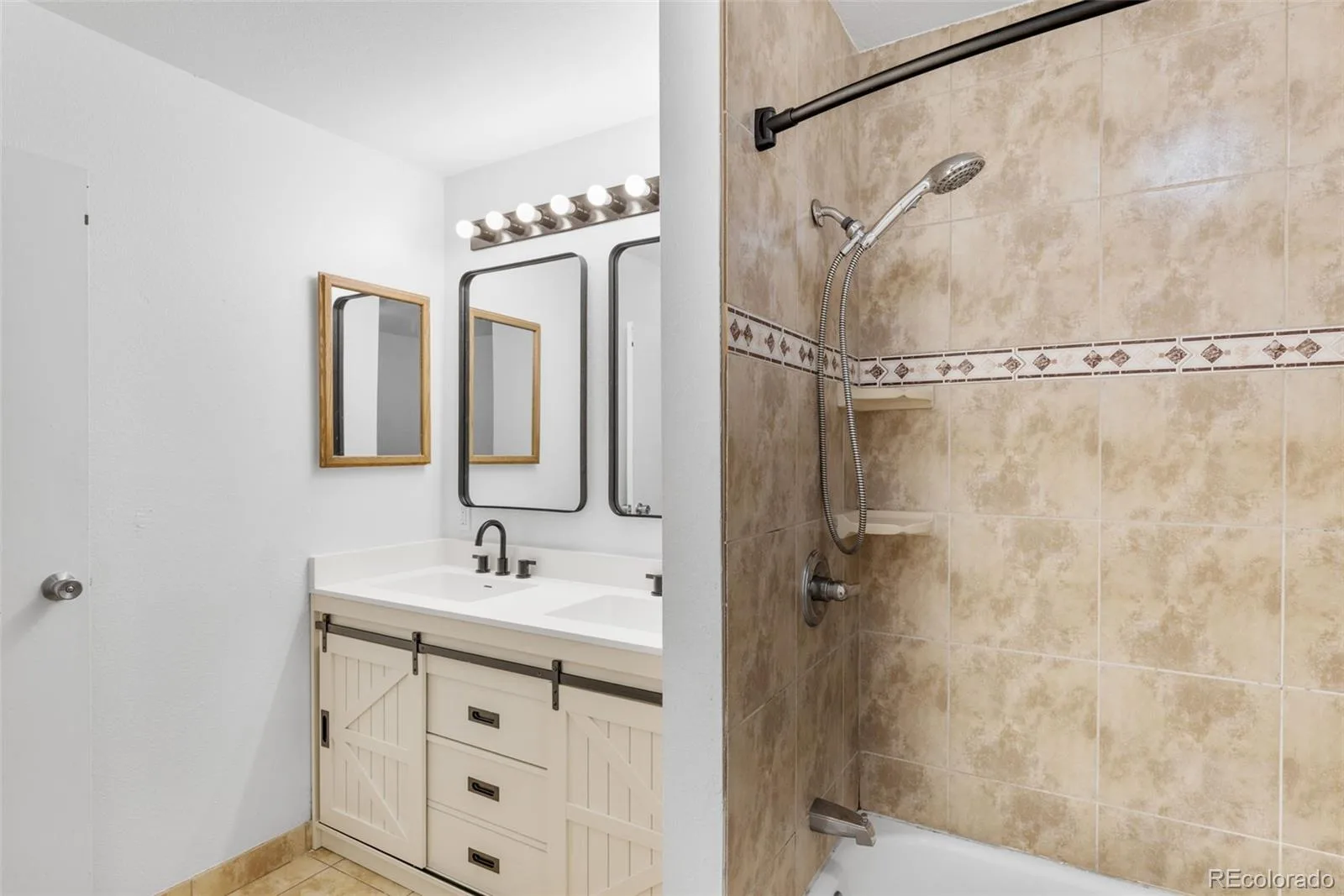 7755 E Quincy Avenue #303A5 Denver CO 80237 MLS #REC4421615 06042026141133 1600 25