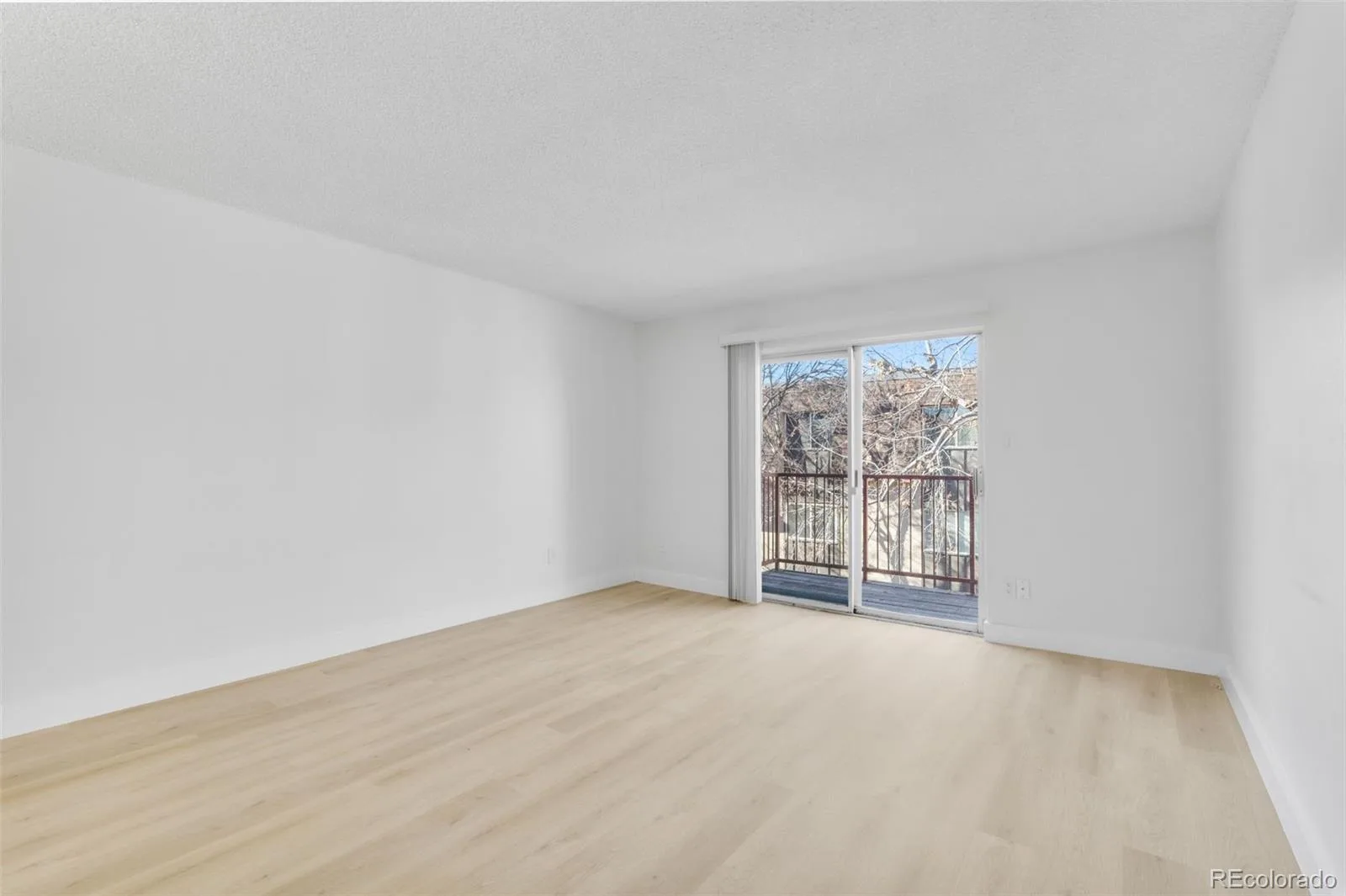 7755 E Quincy Avenue #303A5 Denver CO 80237 MLS #REC4421615 06042026141133 1600 7