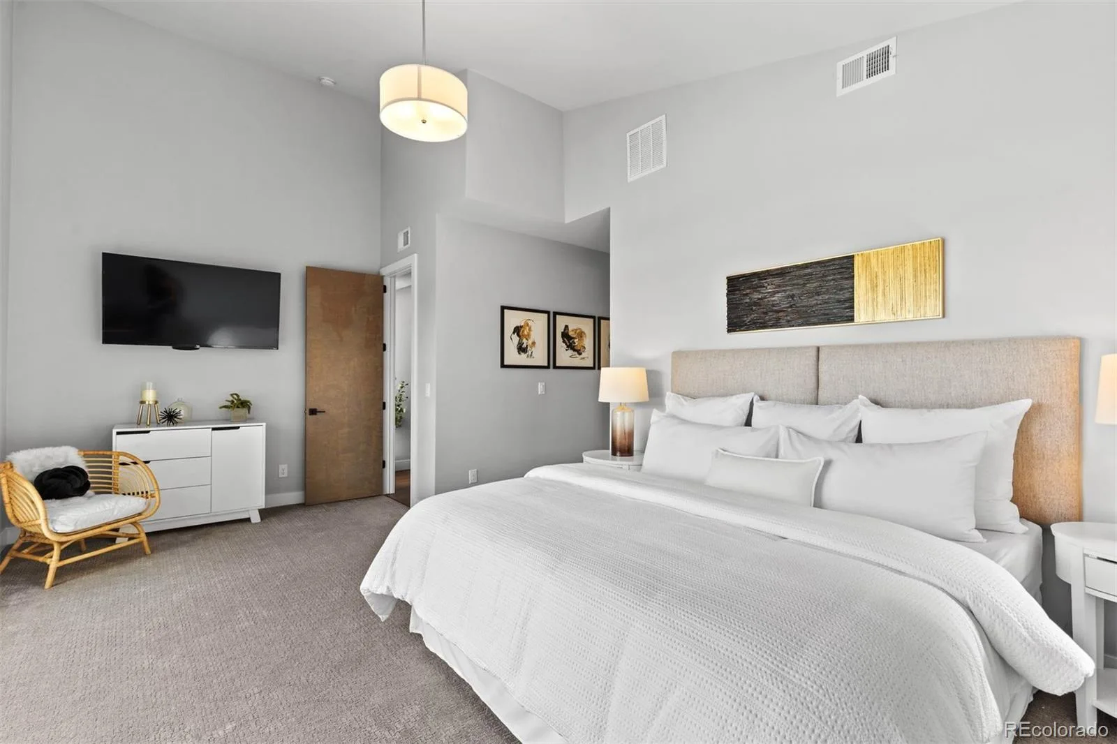 3083 S Cherry Way Denver CO 80222 | MLS #REC4421912 09222026142758 1600 24