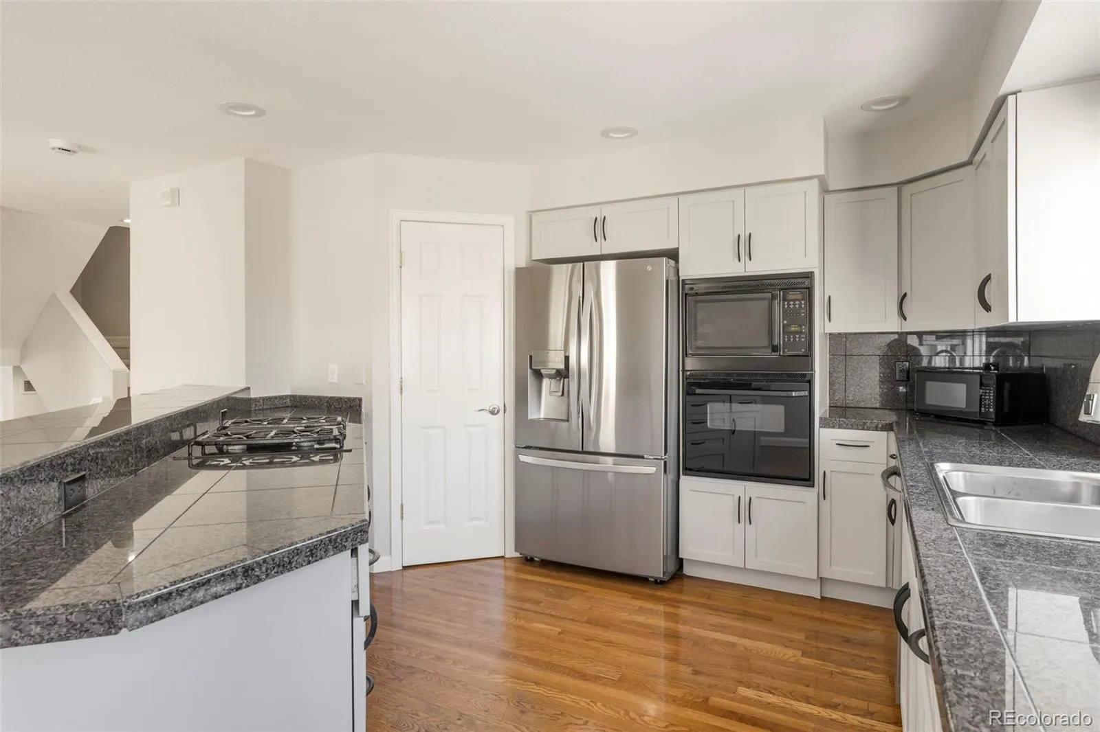 5048 E Cherry Creek South Drive Denver CO 80246 MLS #REC4422791 04102026195426 1600 14