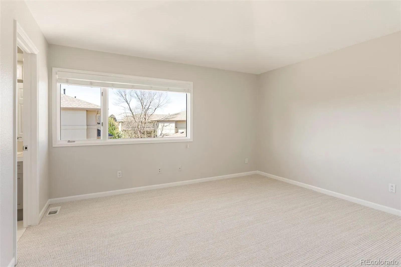 5048 E Cherry Creek South Drive Denver CO 80246 MLS #REC4422791 04102026195426 1600 27