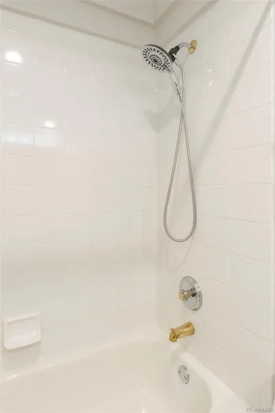 5048 E Cherry Creek South Drive Denver CO 80246 MLS #REC4422791 04102026195426 800 30