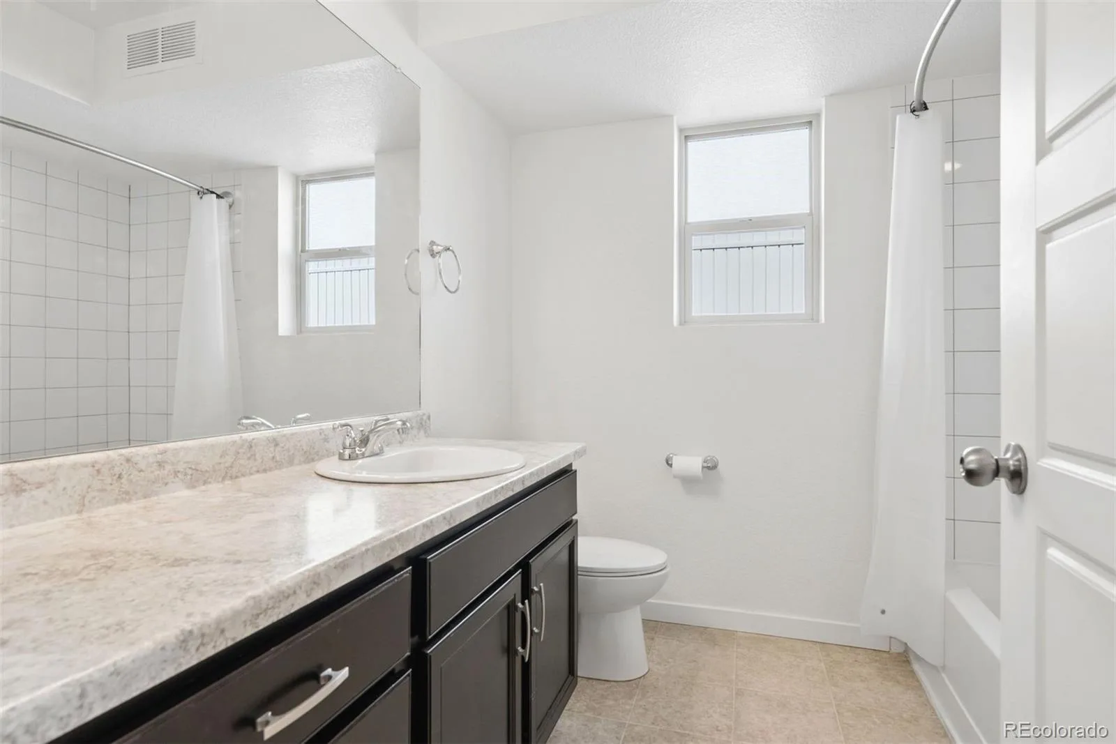 4876 Halifax Court Denver CO 80249 | MLS #REC4423388 08122026220009 1600 19