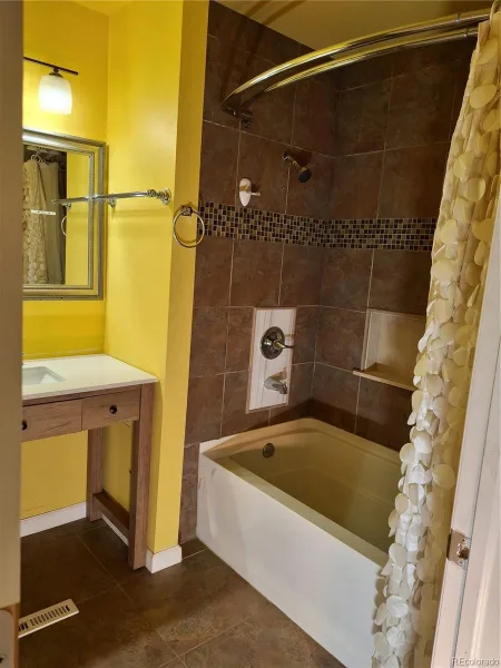 12553 E Cornell Circle Aurora CO 80014 | MLS #REC4423874 09202026000558 800 9