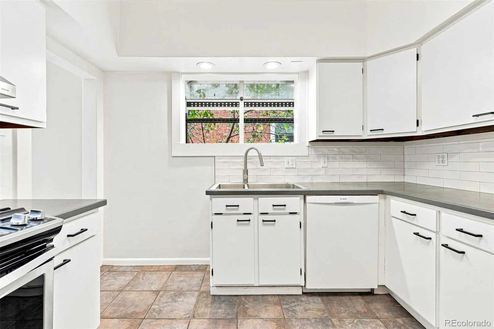 857 Madison Street Denver CO 80206 | MLS #REC4424342 08032026192934 1600 16