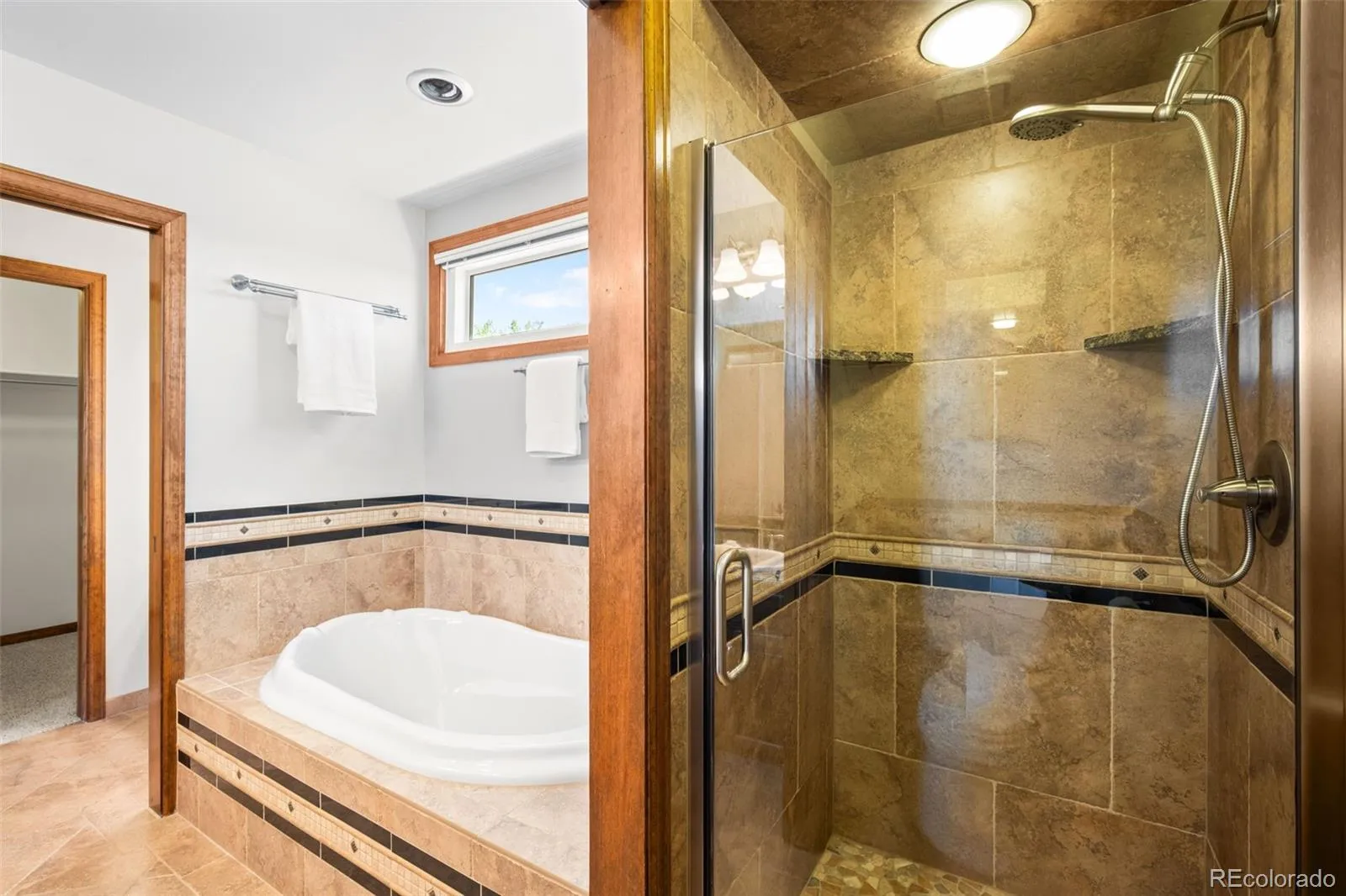 4641 S Perry Way Denver CO 80236 MLS #REC4424491 05142026181343 1600 22