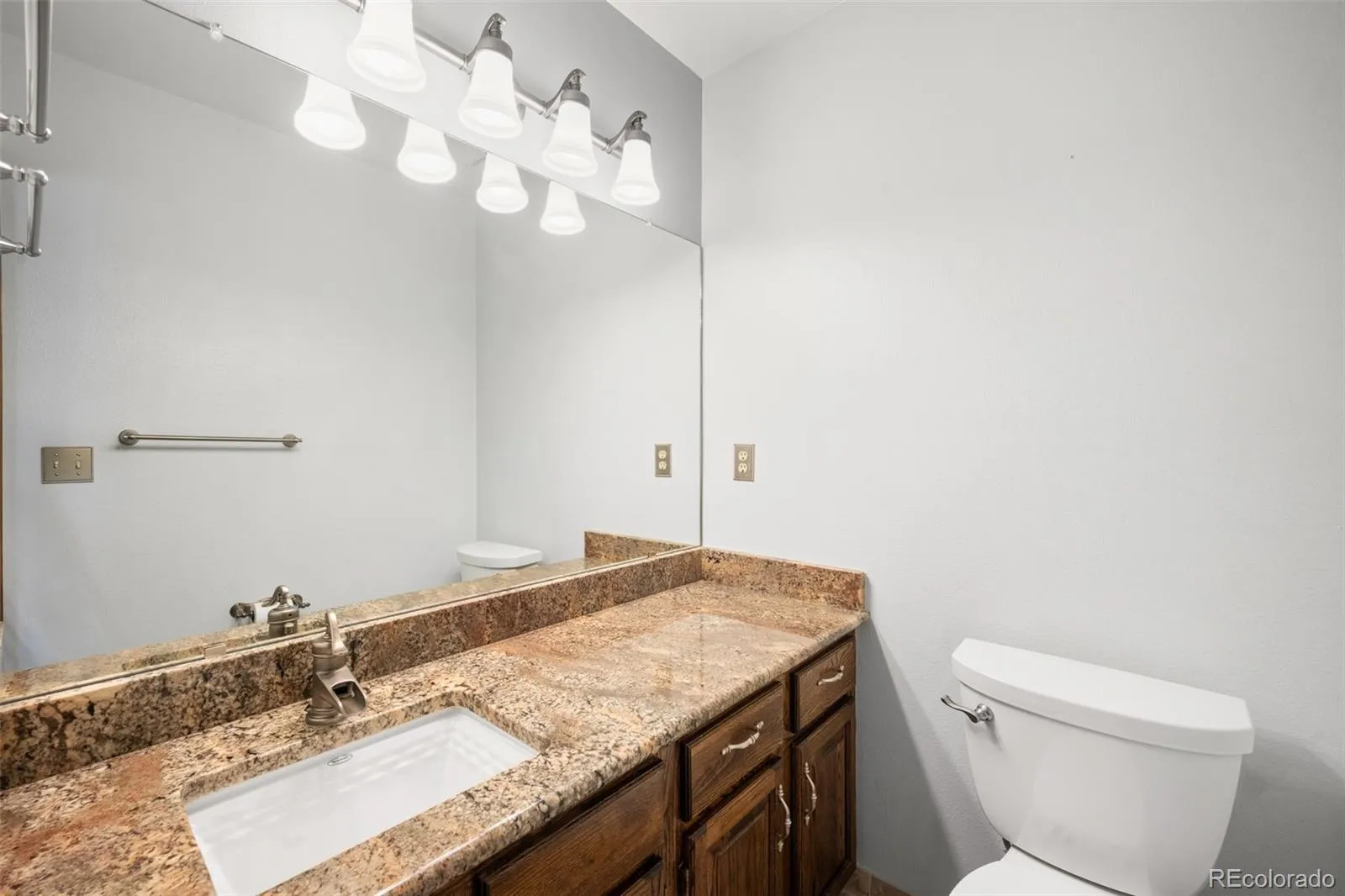 4641 S Perry Way Denver CO 80236 MLS #REC4424491 05142026181343 1600 27