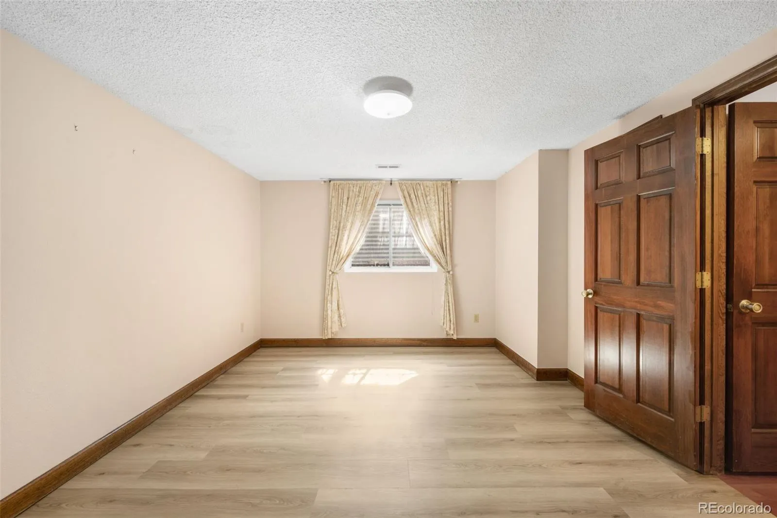 4641 S Perry Way Denver CO 80236 MLS #REC4424491 05142026181343 1600 31