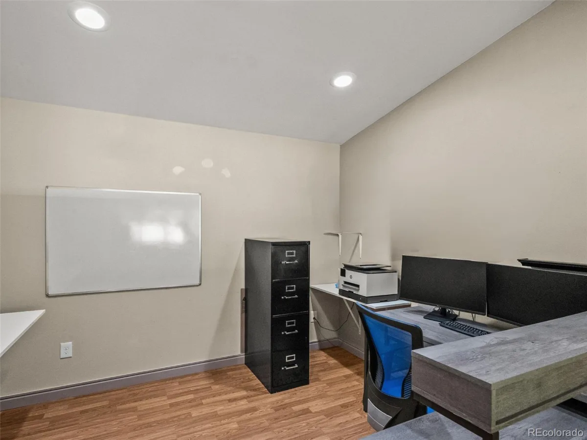 10325 W 16th Avenue Lakewood CO 80215 | MLS #REC4429158 08152026160023 1200 21