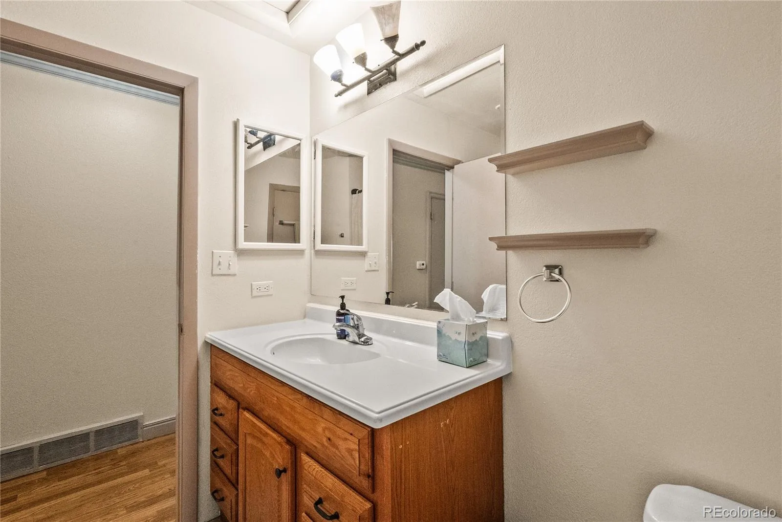 10325 W 16th Avenue Lakewood CO 80215 | MLS #REC4429158 08152026160023 1600 13