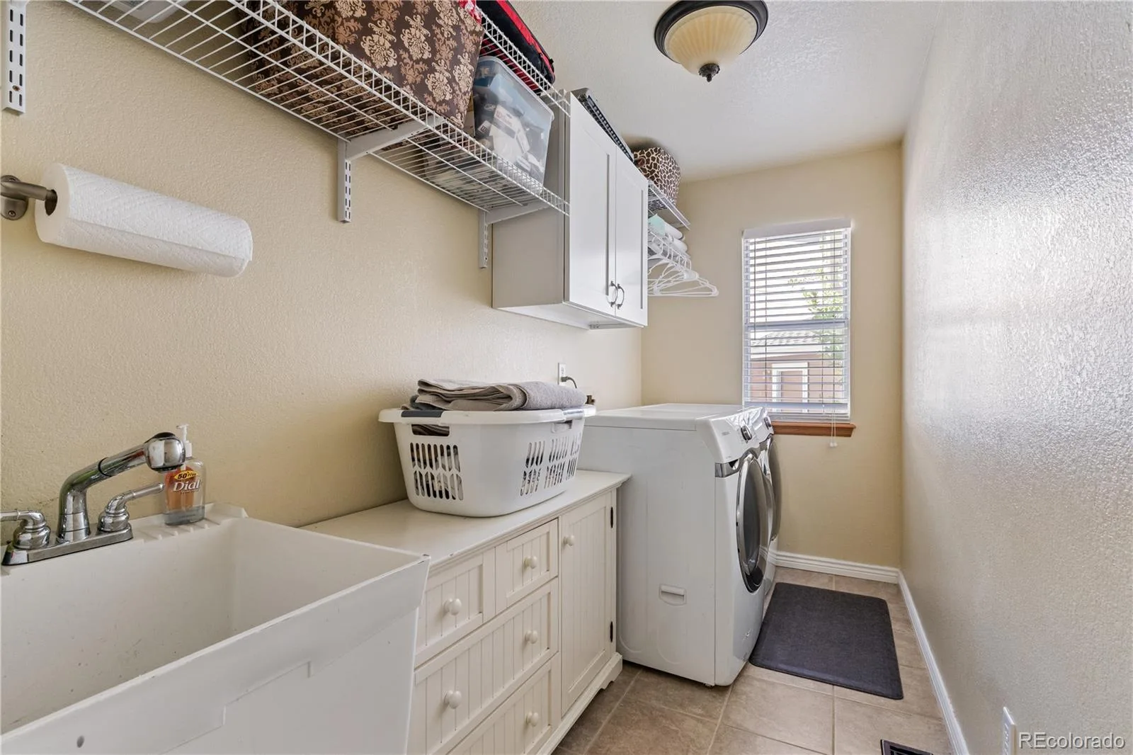 6205 S Van Gordon Way Littleton CO 80127 | MLS #REC4429466 07152026175203 1600 31