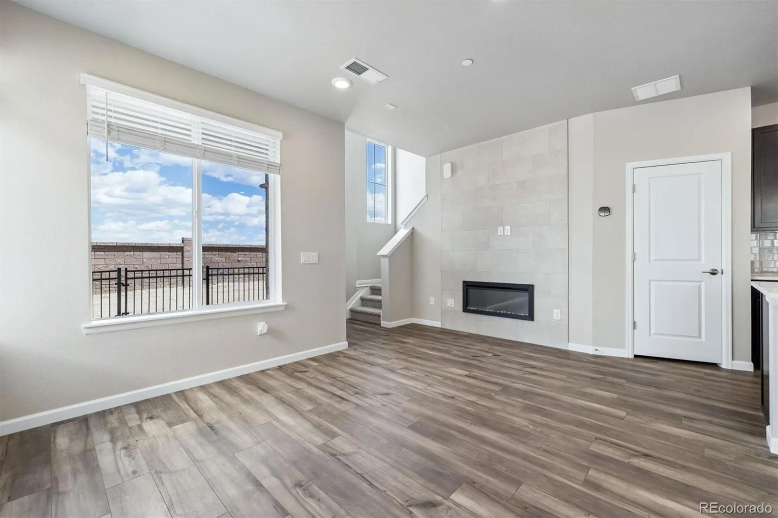 6720 Merseyside Lane Castle Pines CO 80108 | MLS #REC4429563 08112026224142 1600 11
