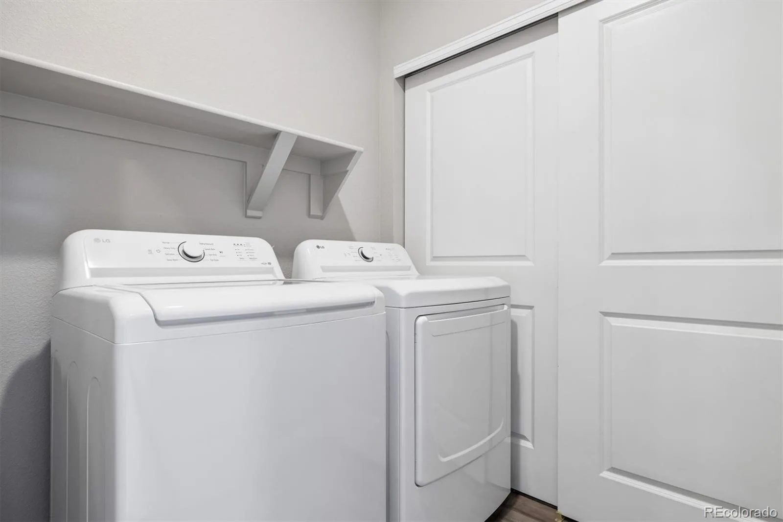 6720 Merseyside Lane Castle Pines CO 80108 | MLS #REC4429563 08112026224142 1600 19