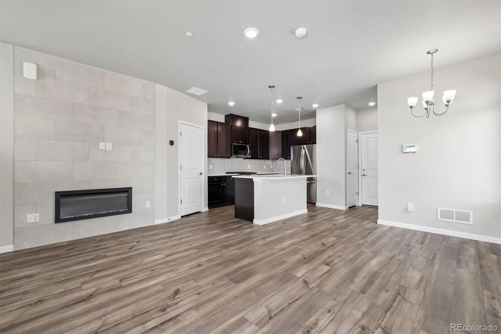 6720 Merseyside Lane Castle Pines CO 80108 | MLS #REC4429563 08112026224142 1600 4