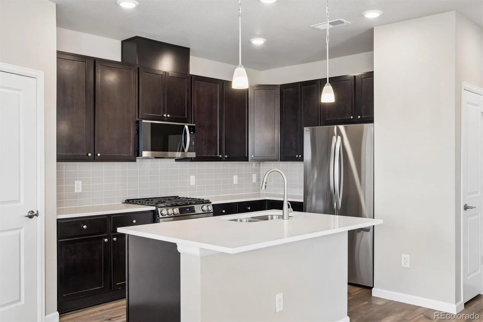6720 Merseyside Lane Castle Pines CO 80108 | MLS #REC4429563 08112026224142 1600 5