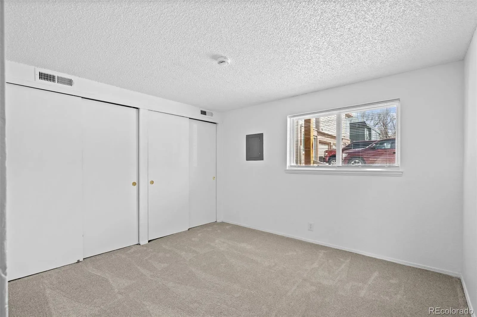 03242026235214 1600 12