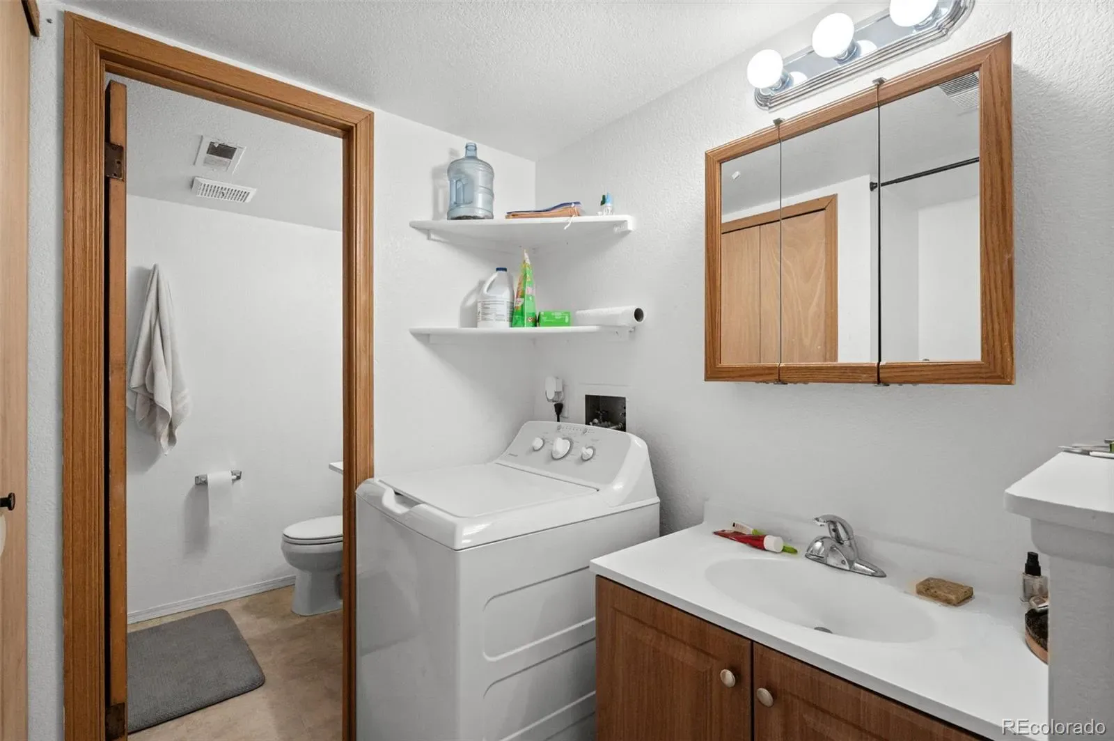 03242026235214 1600 21