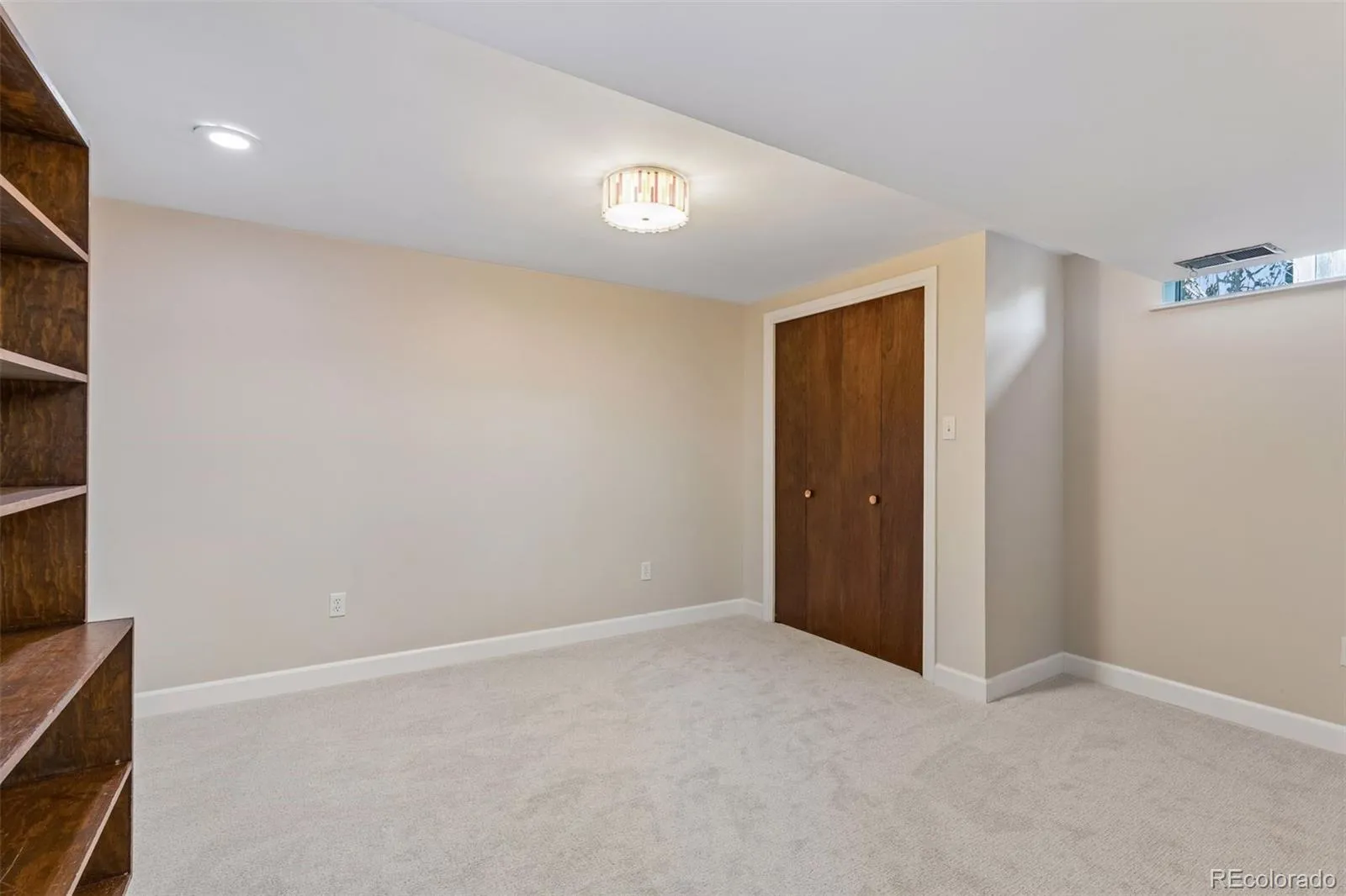 1995 S Poplar Street Denver CO 80224 MLS #REC4432510 05132026002445 1600 32