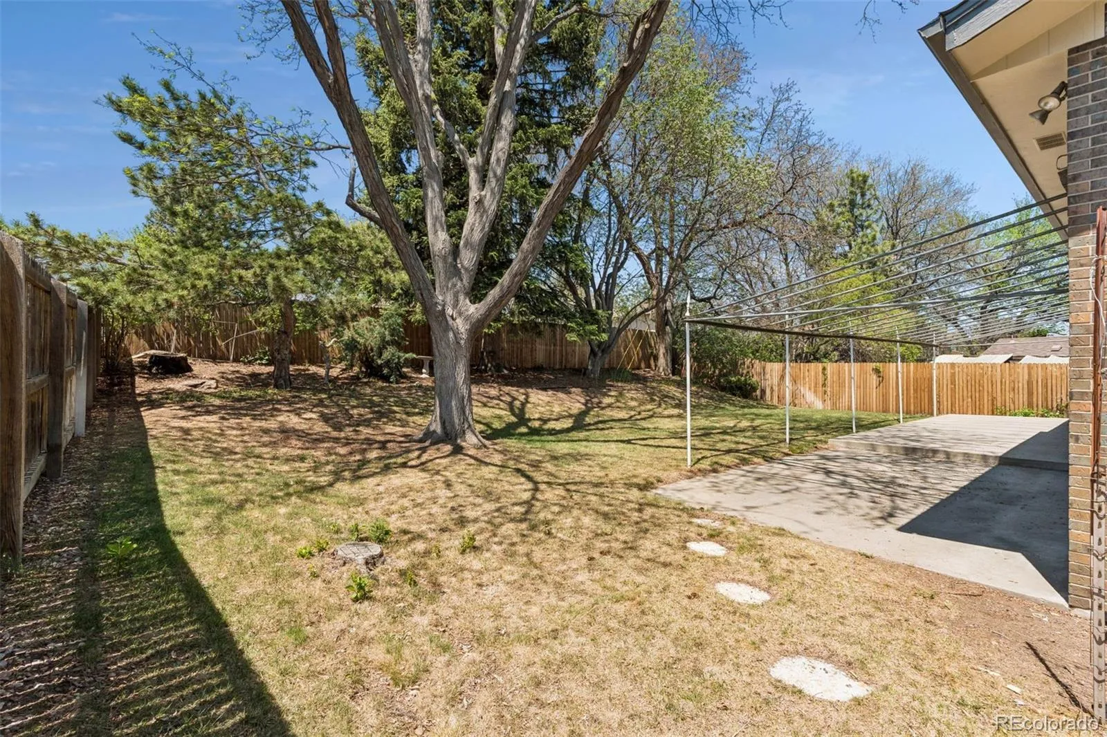 1995 S Poplar Street Denver CO 80224 MLS #REC4432510 05132026002445 1600 38